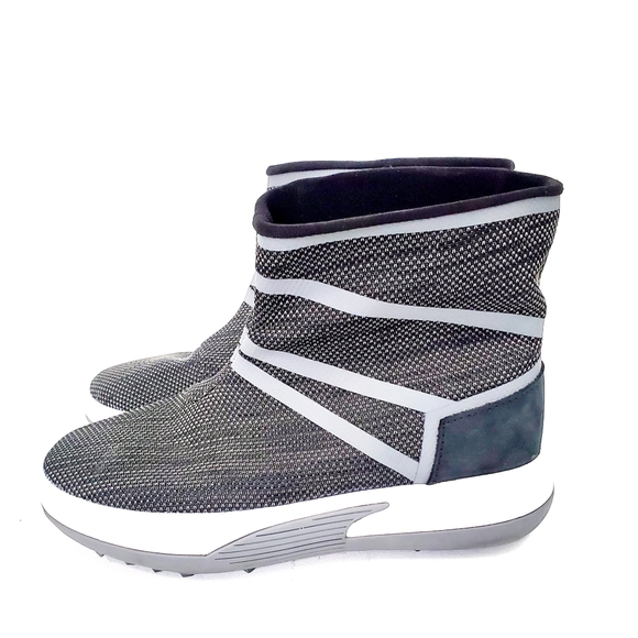 NWOT Lands' End Gray Action Slip On Sneaker Boots - Picture 2 of 7